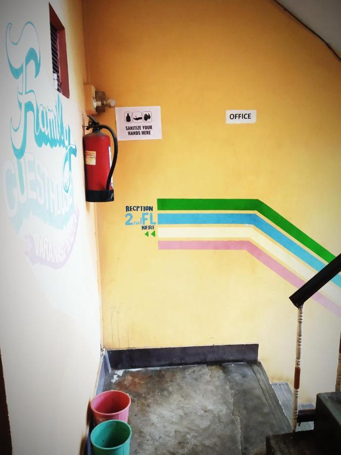 Family Guest House Benares Buitenkant foto