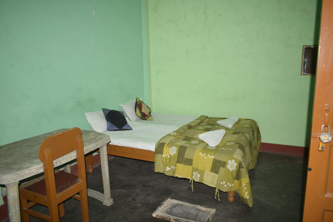 Family Guest House Benares Buitenkant foto