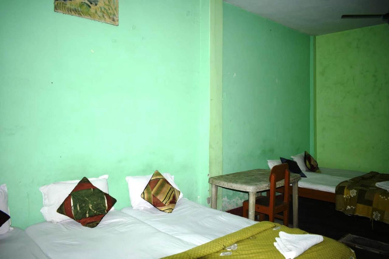 Family Guest House Benares Buitenkant foto