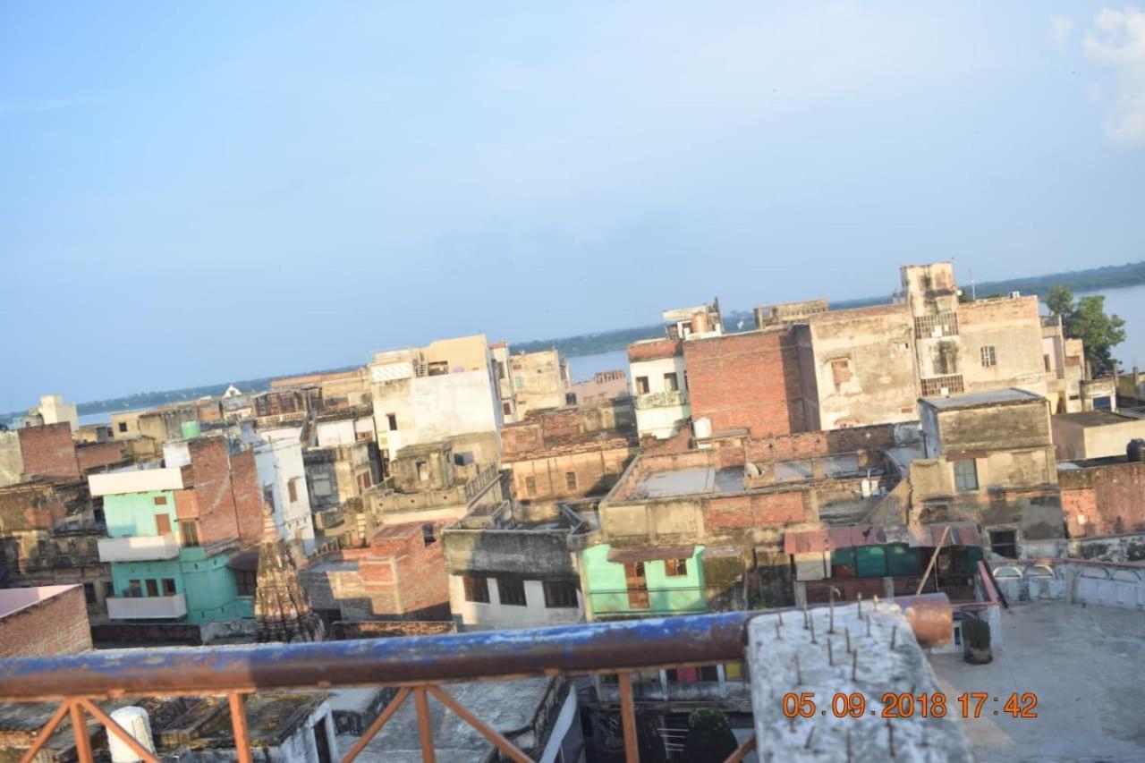 Family Guest House Benares Buitenkant foto