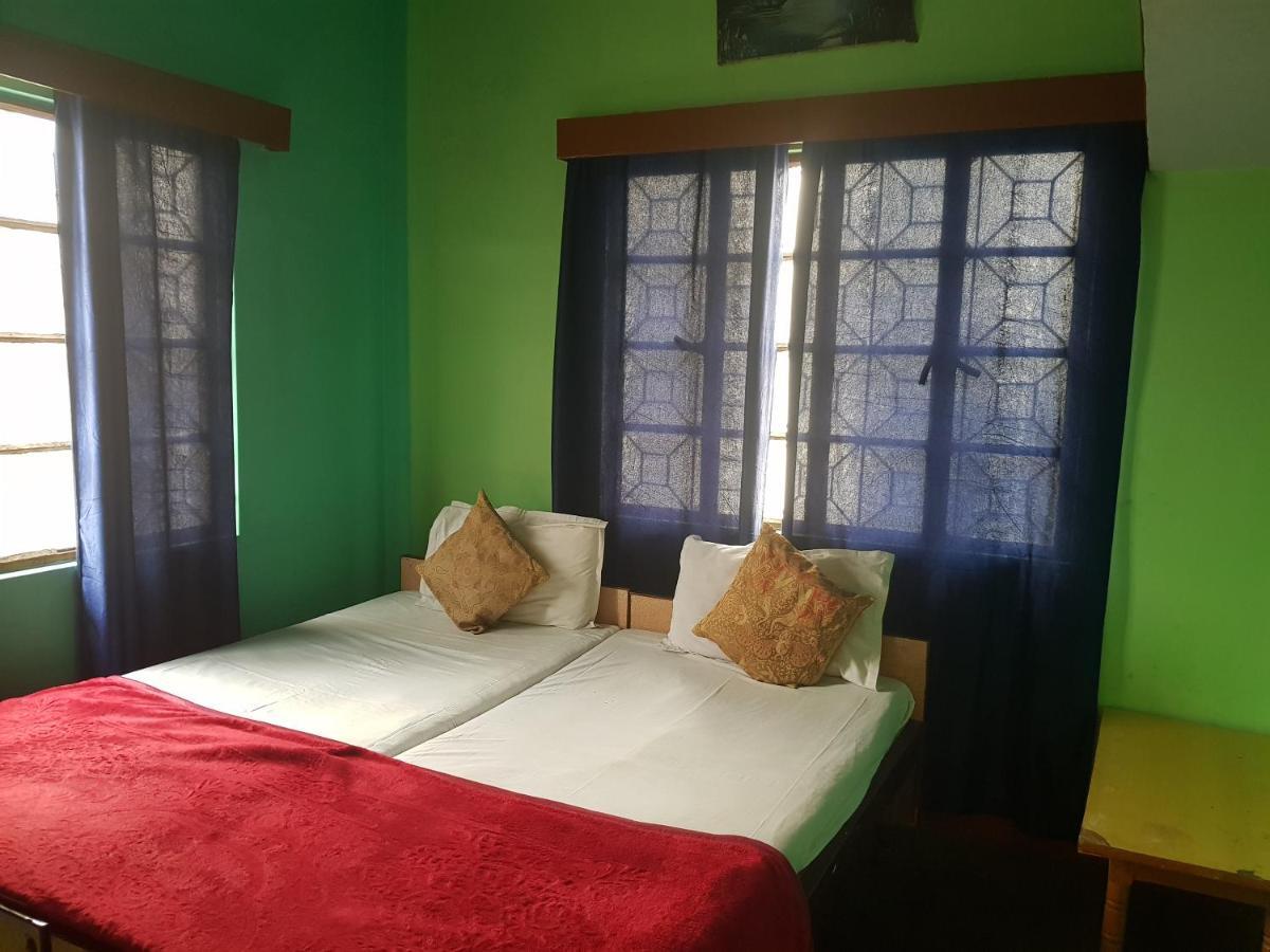 Family Guest House Benares Buitenkant foto
